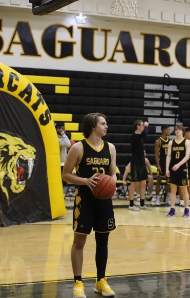 Check out the photos and videos of the men's basketball recruiting profile Anders Mazick