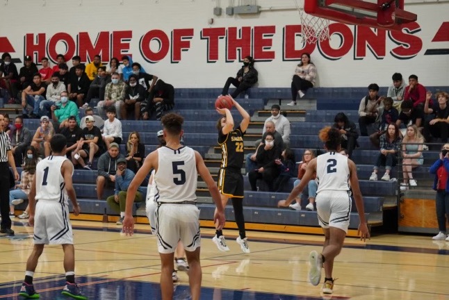 Check out the photos and videos of the men's basketball recruiting profile Anders Mazick